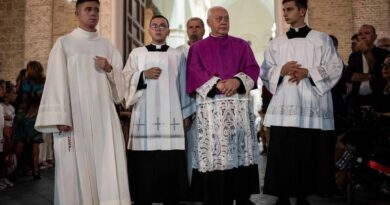 Don Pio, mezzo secolo di fede e amore nella sua casa chiamata Duomo